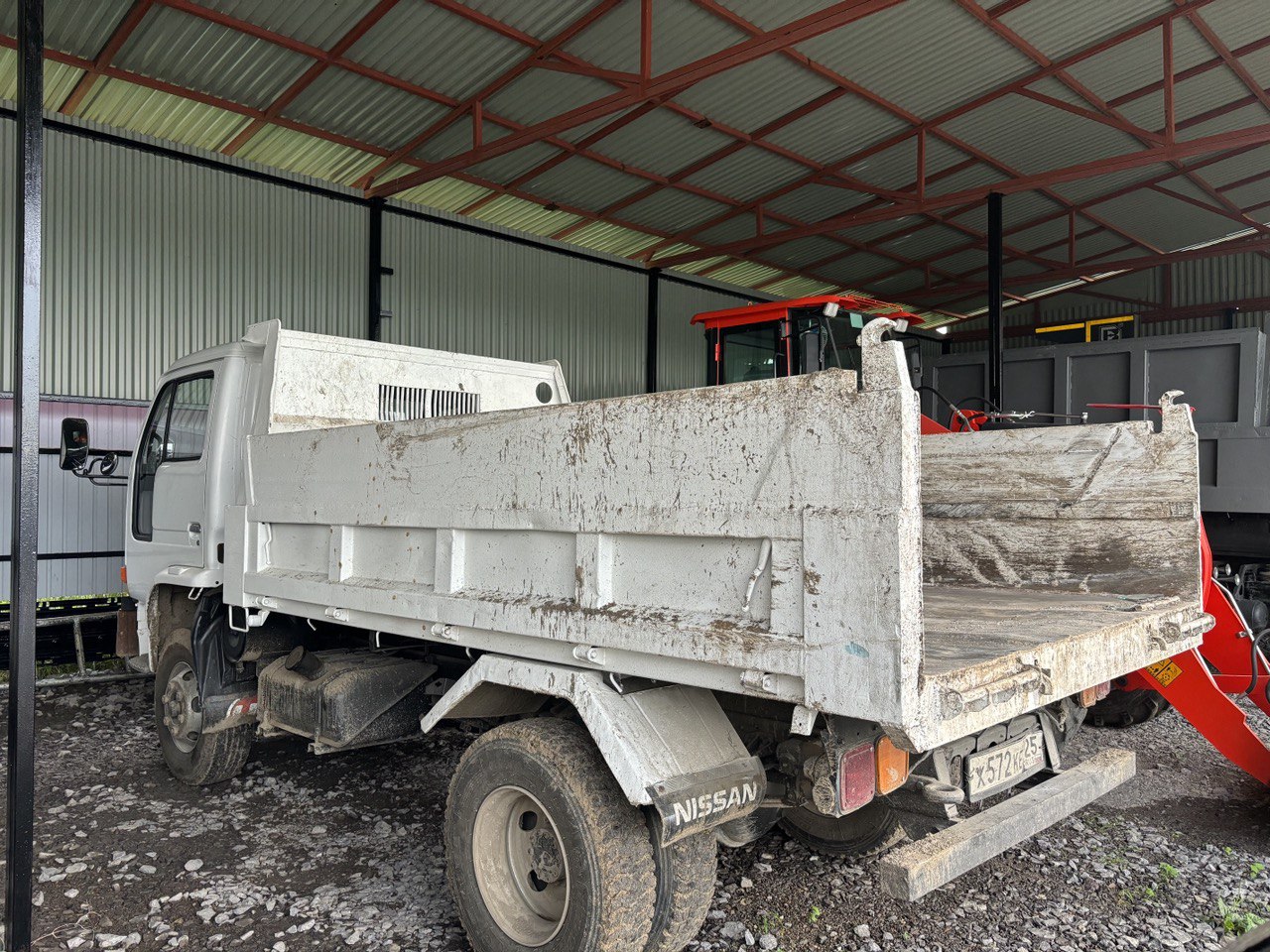 Nissan Diesel 7 кубов